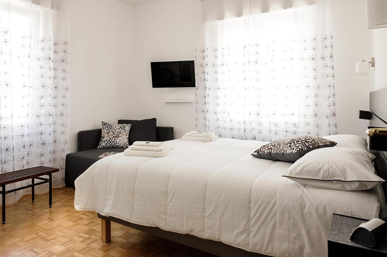 Bed and Breakfast G&G Napoli Экстерьер фото